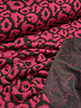 A la Ville leopard roze  met een streepje rood - prachtige rekbare jacquard