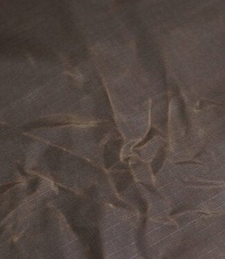 ripstop waxed canvas / oilskin dark brown