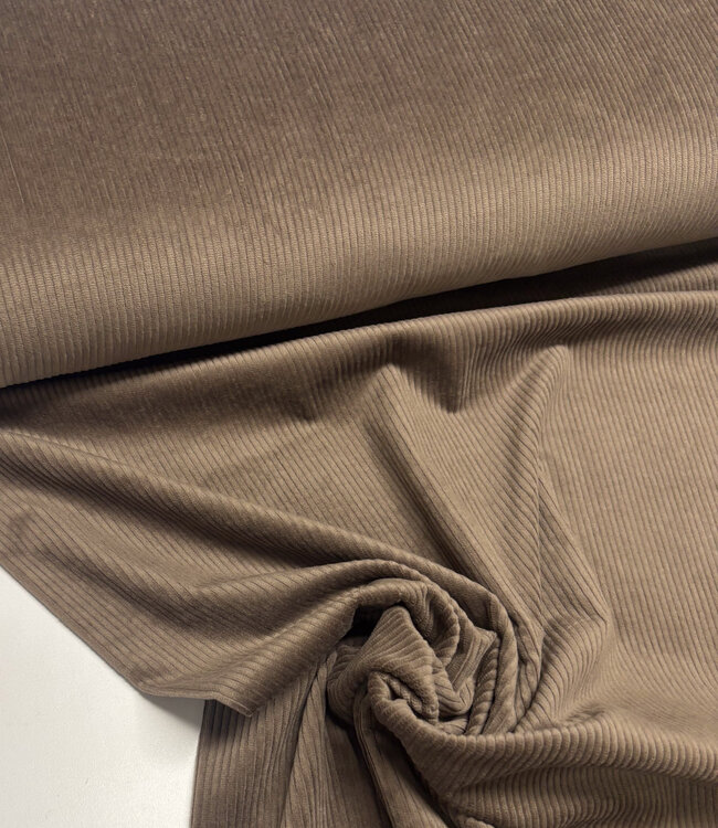 donkerbruin - washed corduroy met stretch - ribfluweel