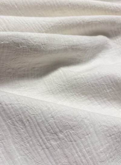 Madeline gebroken wit - ingeweven tetra jacquard