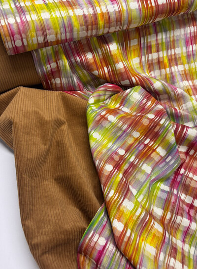 Madeline red screens - viscose linen mix