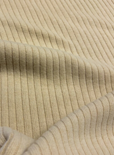 beige zachte gebreide ribbels - viscose blend