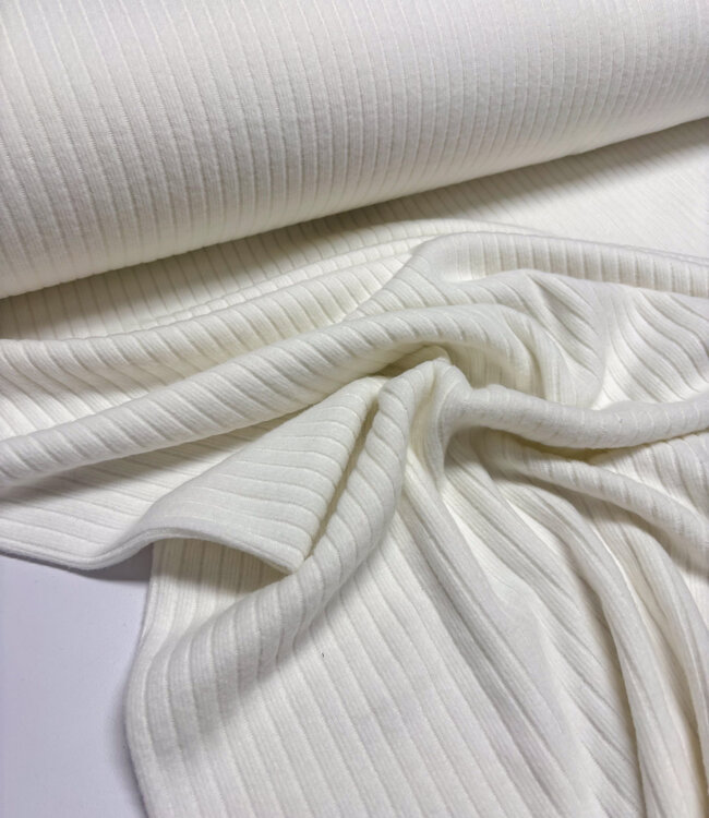 gebroken wit zachte gebreide ribbels - viscose blend