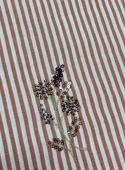 roze gestreept met geborduurde pailletten - viscose mix
