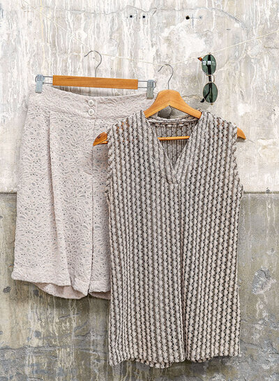 stripes taupe - crocheted