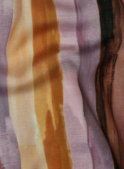 Poppy fabrics mauve/lavendel artistieke strepen - viscose