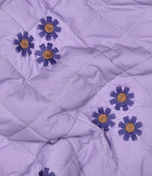 lila stepper met prachtige broderie - gematelasseerde stof