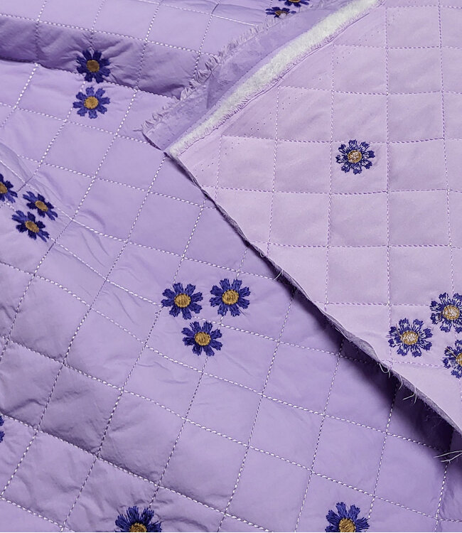 lila stepper met prachtige broderie - gematelasseerde stof