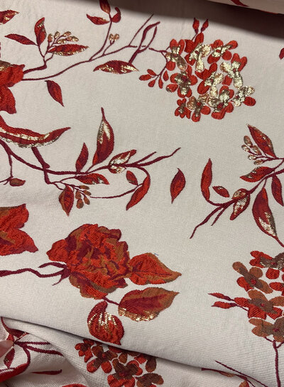 A la Ville rode bloemen met lurex - geweven jacquard - Knipmode