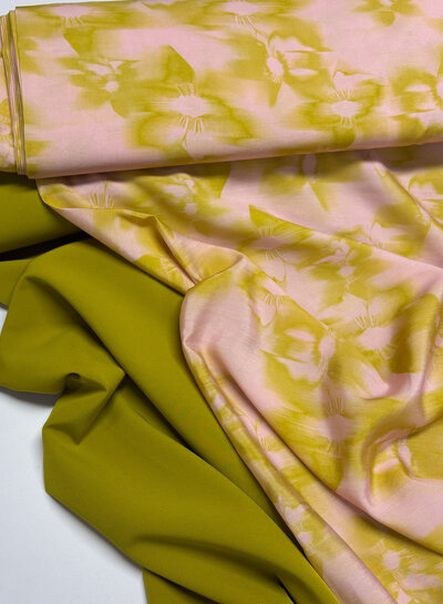 A la Ville Chartreuse green - stylish woven fabric - wrinkle-resistant - high quality (Italy)