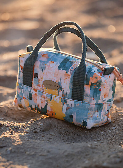 See You at Six roses on canvas - cotton canvas gabardine twill