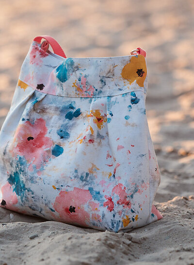 See You at Six roses on canvas - cotton canvas gabardine twill