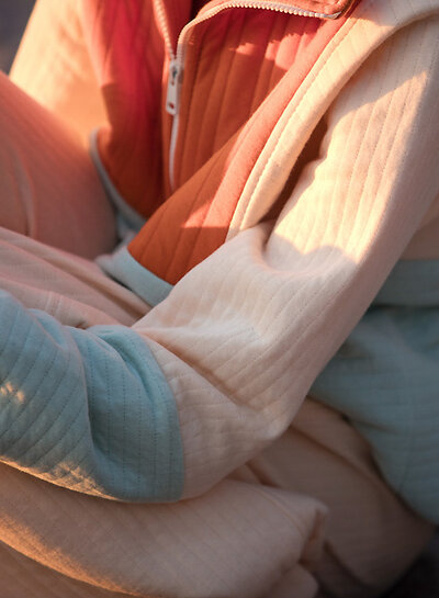 See You at Six herfstesdoornoranje - matelasse tricot