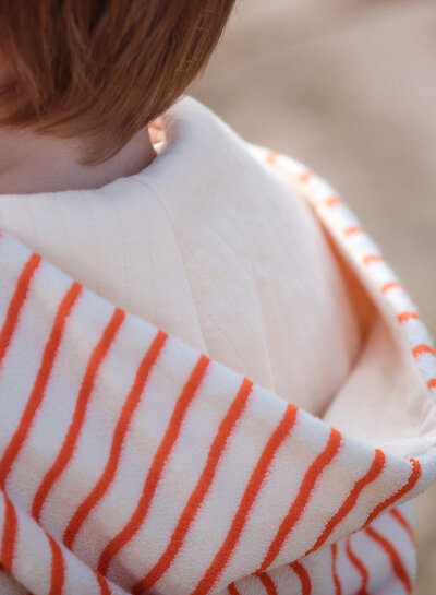 See You at Six horizontals N - whisper beige - sponge