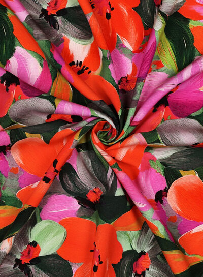 fuchsia oranje bloemen op groen - lenzing ecovero viscose