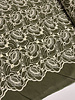 Madeline khaki - prachtige broderie optie geschulpte rand