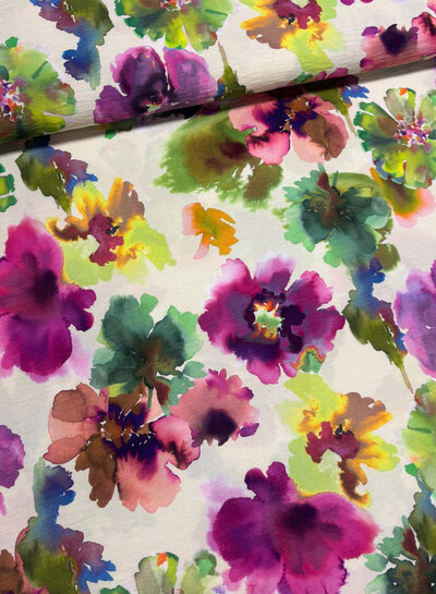 A la Ville painterly flowers  - Knipmode - viscose slub