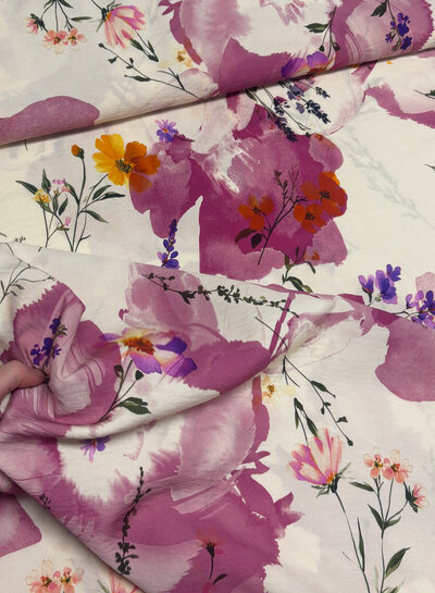 A la Ville roze waterkleurige bloemen - knipidee - viscose slub