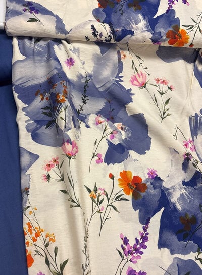 A la Ville blauwe waterkleurige bloemen - knipidee - viscose slub
