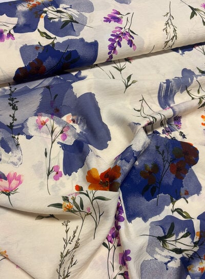 A la Ville blauwe waterkleurige bloemen - knipidee - viscose slub