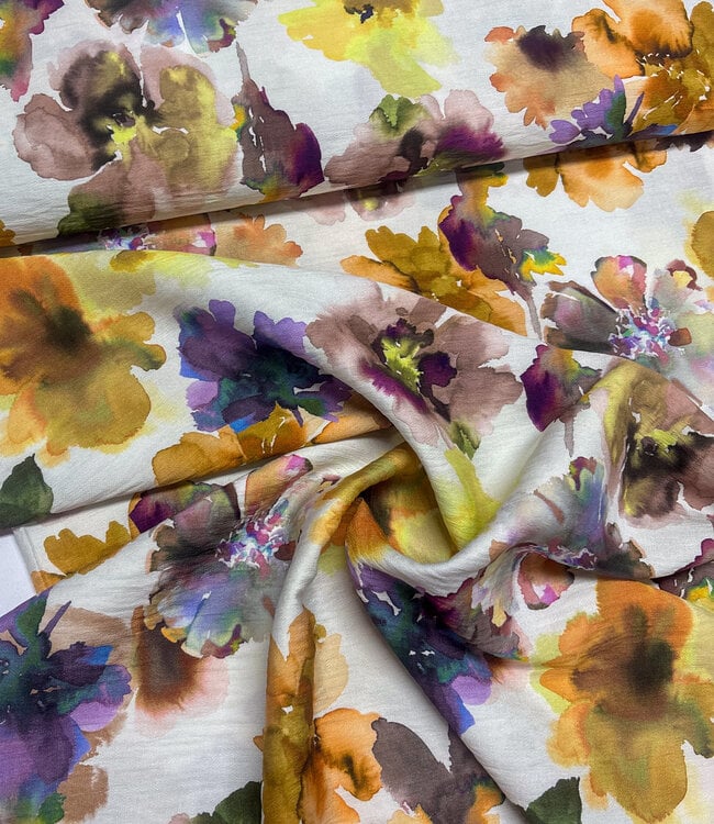 A la Ville waterkleurige camel en paarse bloemen - viscose slub