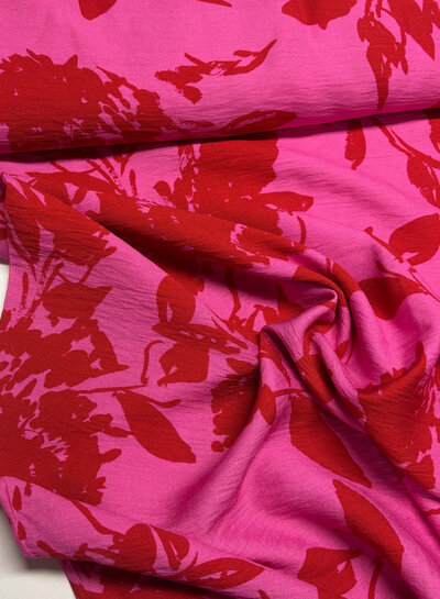 A la Ville rode print op fuchsia - viscose slub - Knipmode