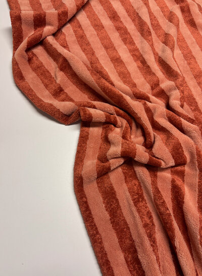 roze/marsala strepen - bamboe badstof