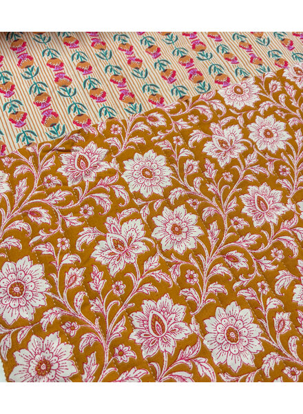 Shira flowers camel red - quilted cotton - double-faced stepper