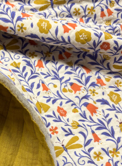 animals and flowers - quilted double gauze - stepper