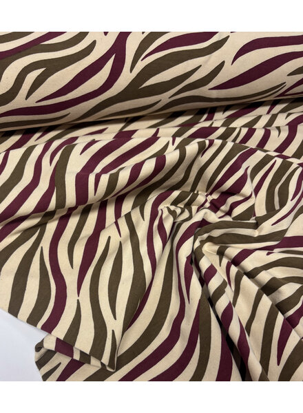 Madeline bordeau and khaki animal skin - soft sweater jogging