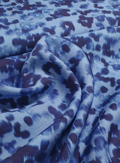 blue abstract spots - geweven viscose