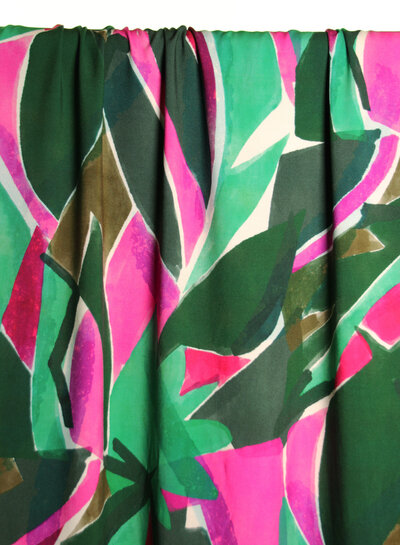 Atelier Jupe Rose green viscose with abstract print