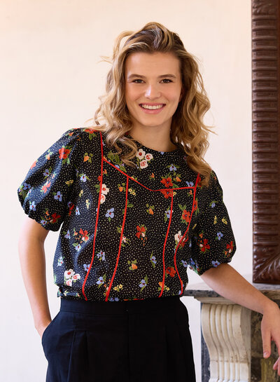 Atelier Jupe Black cotton with dots and flowers