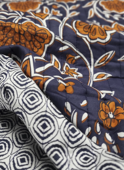 ethnic flowers blue - gewatteerde katoen - double face stepper