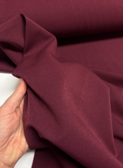 bordeaux soepelvallende gabardine
