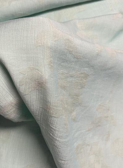 A la Ville mint with woven flower - textured viscose