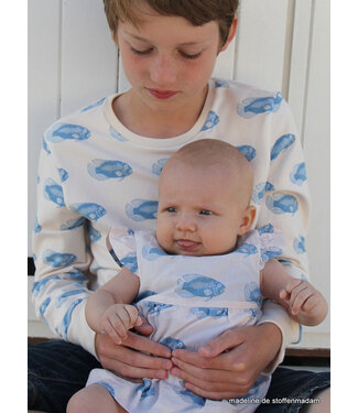 children's clothing Tuesday evening from 22/9/2026