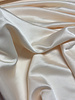A la Ville gebroken wit - satijn viscose - qualité haute couture