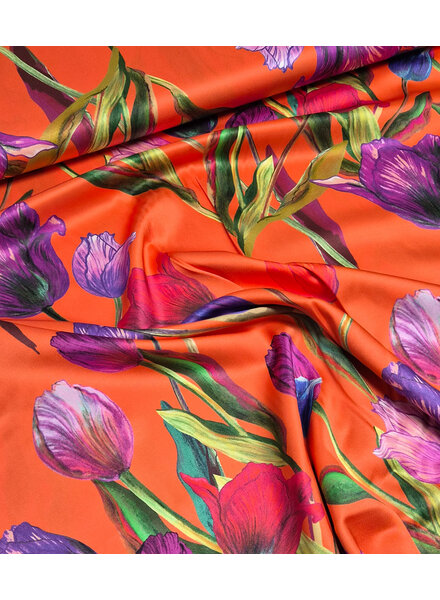 Marylene Madou tulips on fire - prachtige viscose satijn