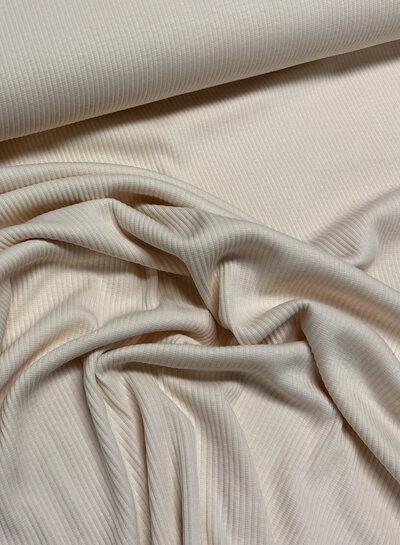 nude - zachte ribtricot