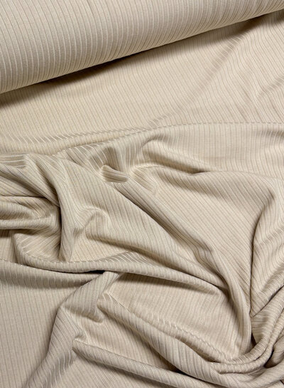 nude - zachte ribtricot