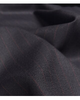 nachtblauw met bordeaux pinestripe -  geweven bamboe blend - heel soepelvallende stof en geen kreuk