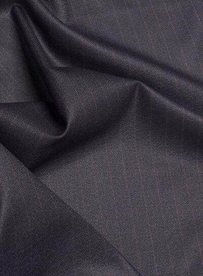 nachtblauw met bordeaux pinestripe -  geweven bamboe blend - heel soepelvallende stof en geen kreuk