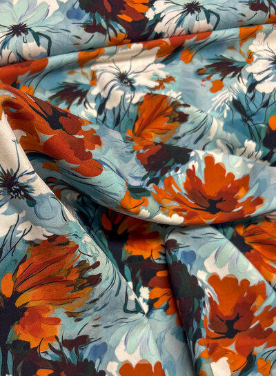roest ijsblauwe bloemen - viscose