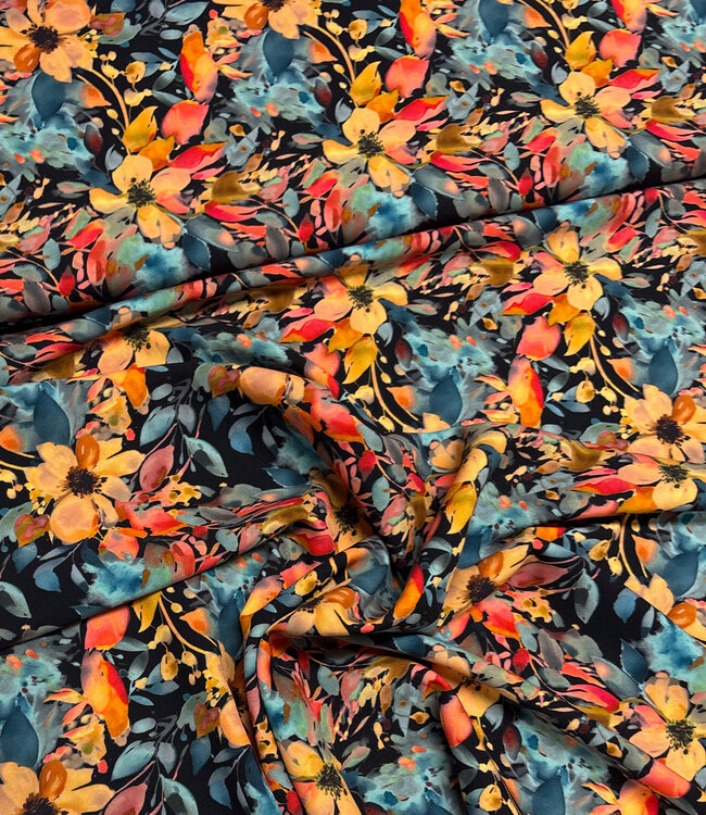 zalmkleurige bloemetjes op zwart - viscose