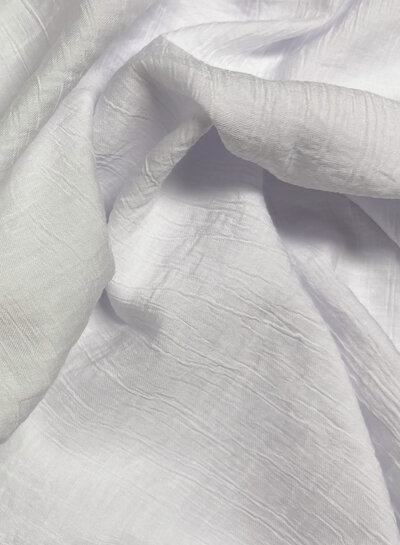 A la Ville soft crinkle rayon - white