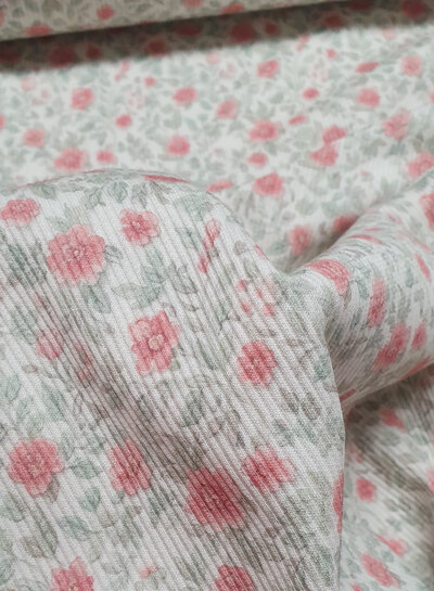 Swafing mint en roze bloemen - geribbelde tricot
