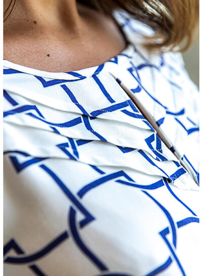 Maison Fauve The Chelsea Blouse - sewing pattern - English and French instructions