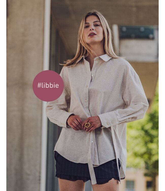 blouse (L-family) or men's shirt 17/10/2026