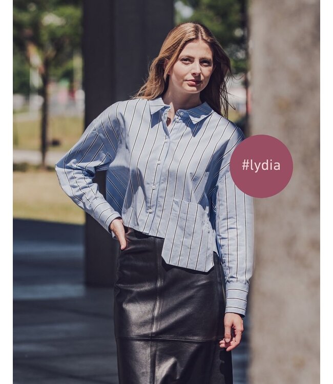 blouse (L-family) or men's shirt 17/10/2026